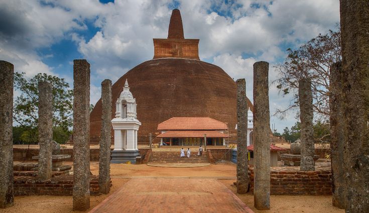 Abhayagiriya Dagoba & Vihara